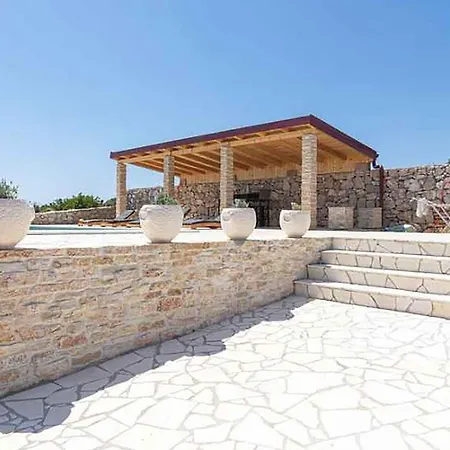 Holiday home 2 Bedroom Stunning In *