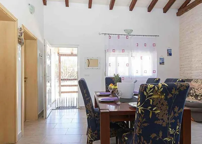 Holiday home 2 Bedroom Stunning In *