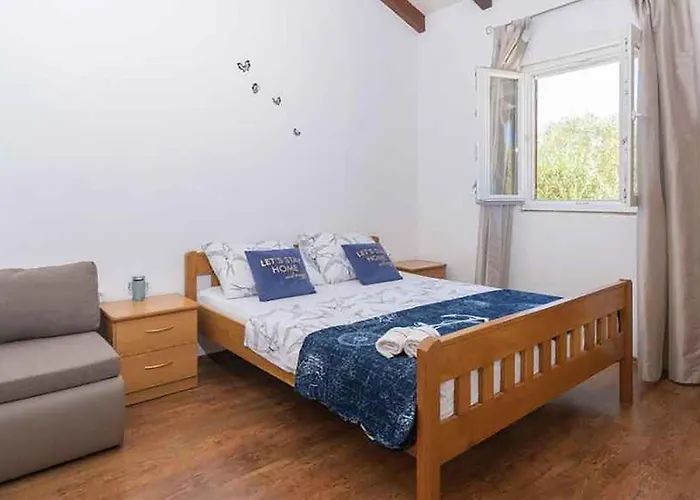 2 Bedroom Stunning In Holiday home *