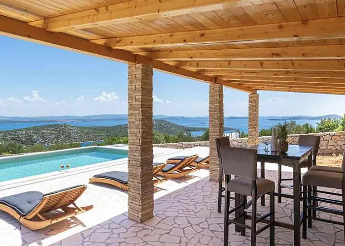 2 Bedroom Stunning In Σπίτι διακοπών Tkon