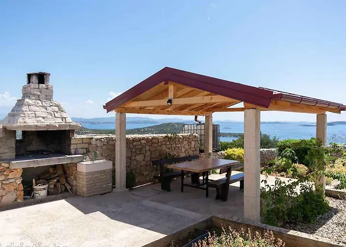 2 Bedroom Stunning In Σπίτι διακοπών *